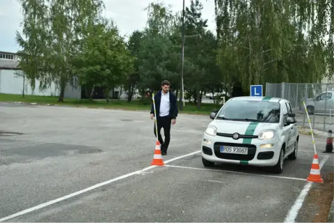 Jak przełożyć egzamin na prawo jazdy i uniknąć dodatkowych kosztów