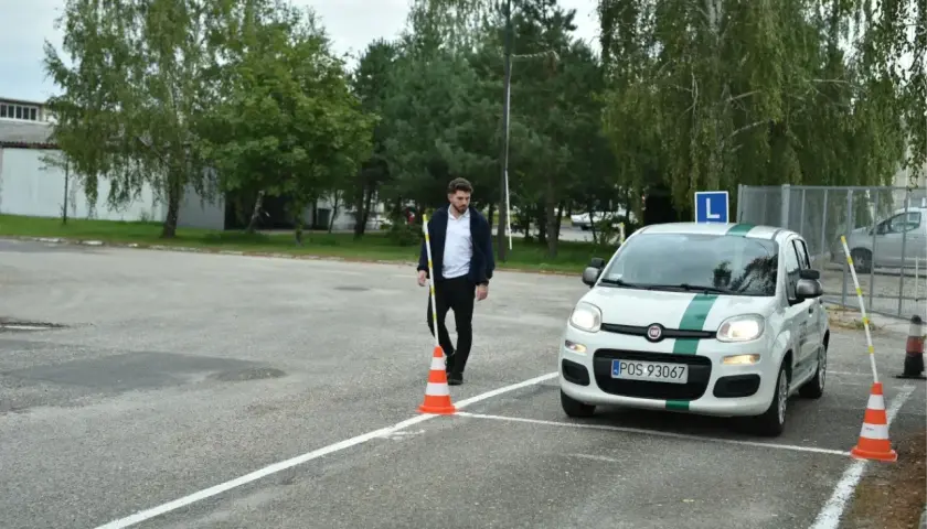 Jak przełożyć egzamin na prawo jazdy i uniknąć dodatkowych kosztów
